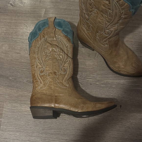 Coconuts by Matisse Tan and Teal Heeled Boots - Picture 2 of 7